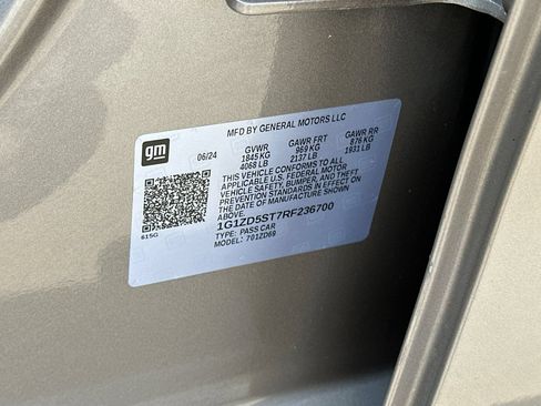 Used 2024 Chevrolet Malibu LT FWD image 40