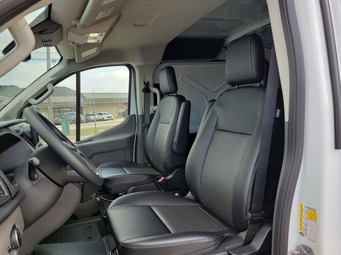 New 2026 Ford Transit 250 Low Roof RWD image 11