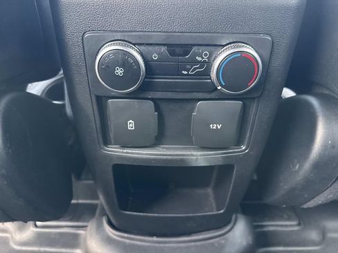 Certified 2020 Ford Explorer XLT RWD image 18