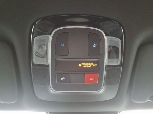 Used 2025 Hyundai Santa Cruz SEL image 22