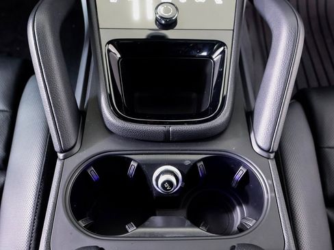 Used 2025 Porsche Cayenne image 18