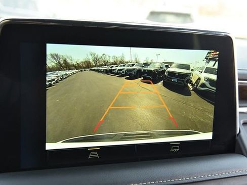 Used 2024 Chevrolet Tahoe Premier image 13