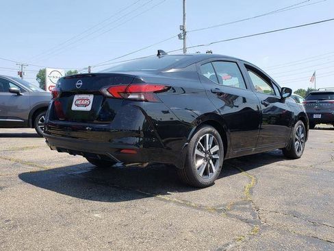 New 2025 Nissan Versa SV w/ Trunk Package FWD image 6