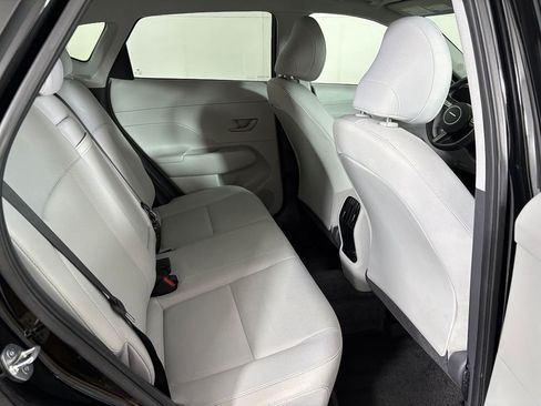 Used 2025 Hyundai Kona SEL FWD image 18