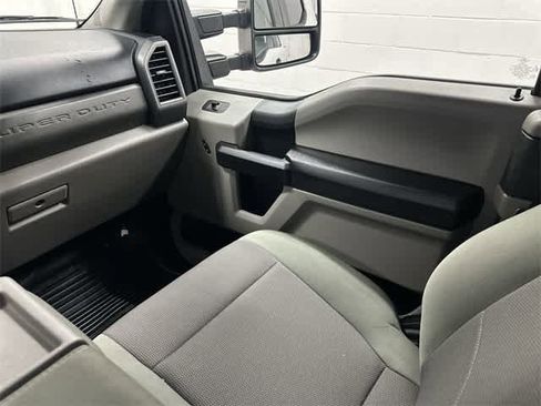 Used 2020 Ford F250 XL w/ Power Equipment Group image 13