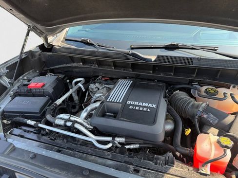 Used 2023 Chevrolet Silverado 1500 High Country w/ High Country Premium Package AWD/4WD image 14