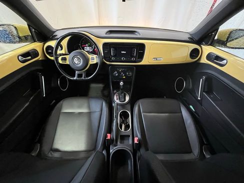 Used 2012 Volkswagen Beetle 2.5 FWD image 11