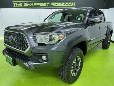 Used 2018 Toyota Tacoma 4x4 Double Cab image 5