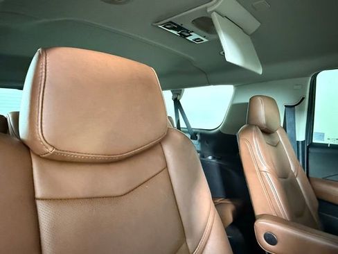 Used 2018 Cadillac Escalade ESV Premium Luxury image 30