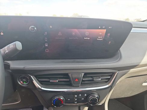 Used 2025 Buick Encore GX Preferred AWD/4WD image 23