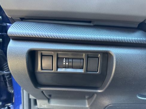 Used 2025 Subaru Crosstrek 2.5i Limited w/ Crosstrek Mirror Package image 20