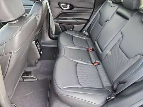 New 2026 Jeep Compass Latitude image 19