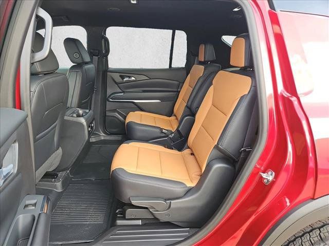 New 2027 Chevrolet Traverse Z71 w/ Driver Confidence Package AWD/4WD image 16