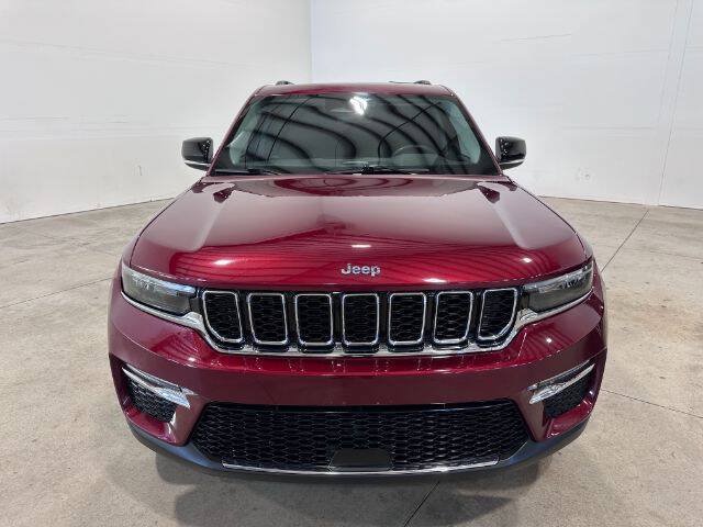 Used 2023 Jeep Grand Cherokee 4WD 4xe image 2
