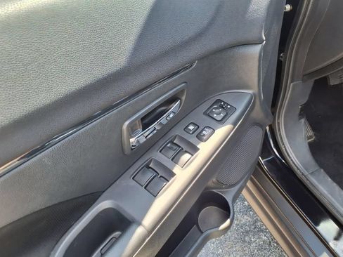 Used 2025 Mitsubishi Outlander Sport LE AWD/4WD image 14