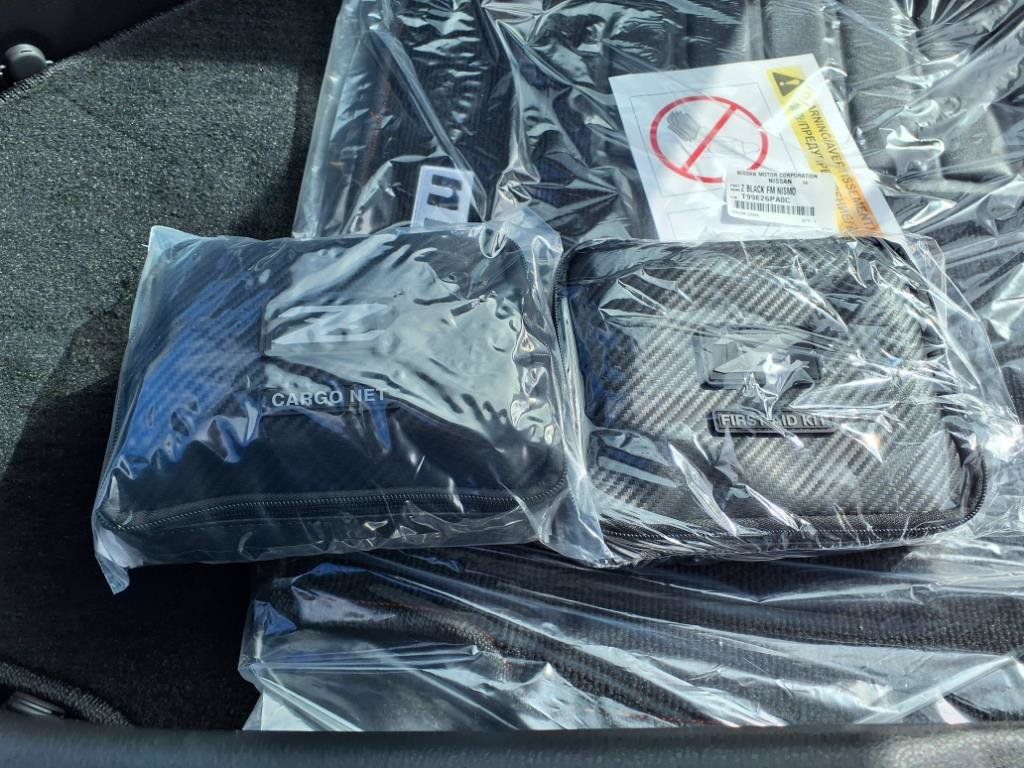 New 2025 Nissan Z NISMO w/ Floor Mat Package RWD image 9