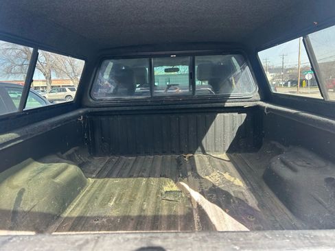 Used 2015 Ford F250 Lariat w/ Lariat Interior Package image 10