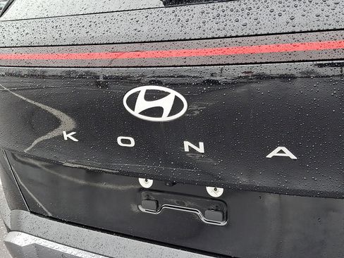 Used 2024 Hyundai Kona Limited image 31