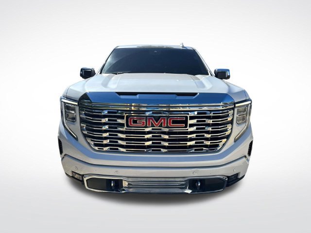 Used 2023 GMC Sierra 1500 Denali AWD/4WD image 2
