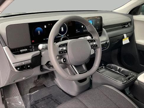 Certified 2026 Hyundai Ioniq 5 SE RWD image 17