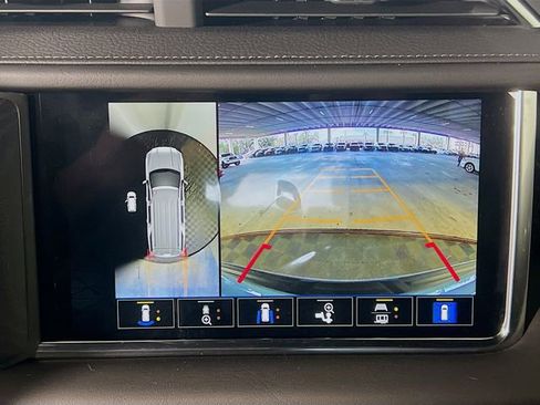 Used 2024 GMC Yukon XL Denali w/ Max Trailering Package image 21