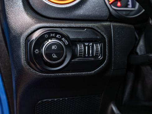 Used 2021 Jeep Gladiator Mojave image 16