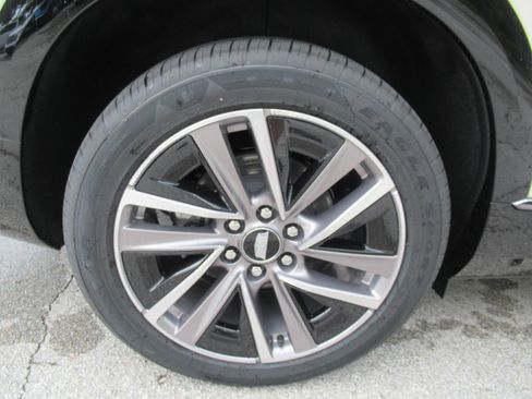 New 2027 Cadillac Vistiq Sport AWD/4WD image 8