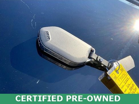 Used 2023 Kia Telluride EX w/ EX Captain's Chair Package image 10