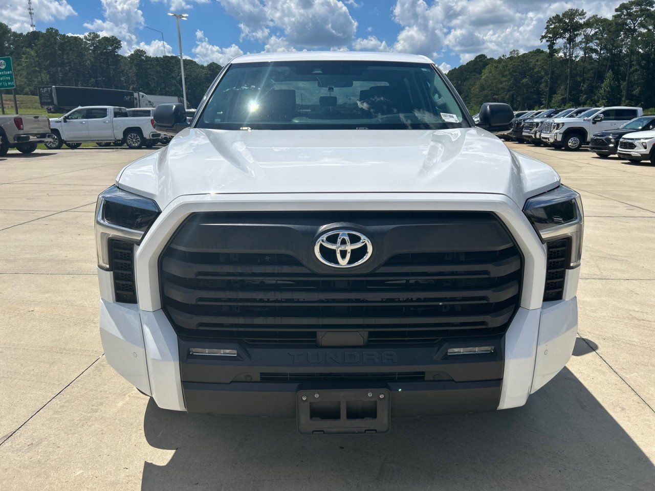 Used 2023 Toyota Tundra SR5 w/ SR5 Premium Package AWD/4WD image 5
