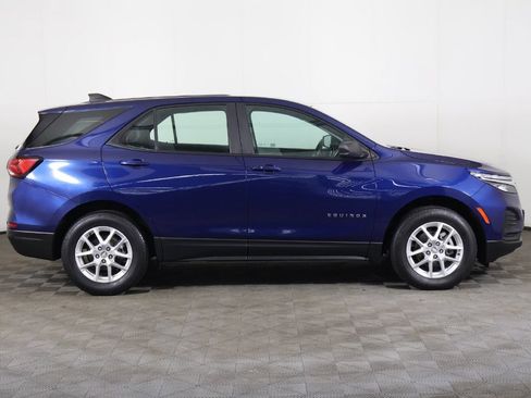 Used 2023 Chevrolet Equinox LS w/ Driver Confidence II Package AWD/4WD image 17