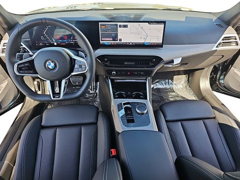 Used 2025 BMW 330i xDrive Sedan w/ M Sport Package AWD/4WD image 9