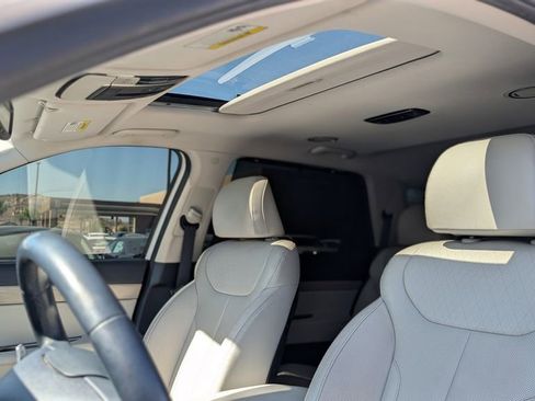 Used 2020 Hyundai Palisade SEL w/ Premium Package FWD image 9