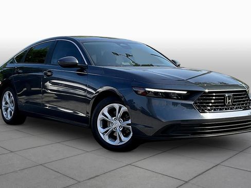 Used 2025 Honda Accord LX image 3