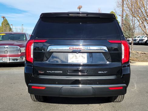 Used 2022 GMC Yukon SLT w/ SLT Premium Package image 13