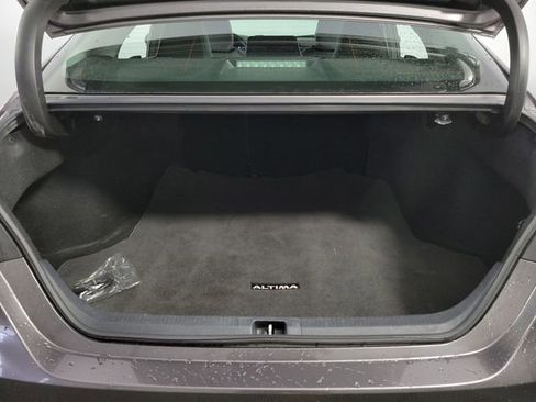 Used 2020 Toyota Camry SE image 26