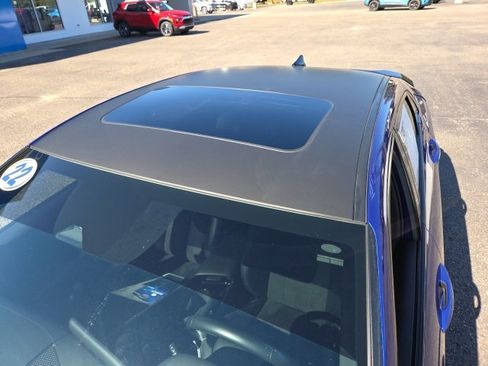 Used 2022 Hyundai Elantra N image 32