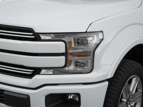Used 2019 Ford F150 King Ranch w/ Equipment Group 601A Luxury AWD/4WD image 51