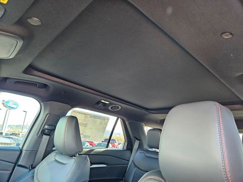 New 2026 Ford Explorer ST-Line w/ ST-Line Street Pack image 27