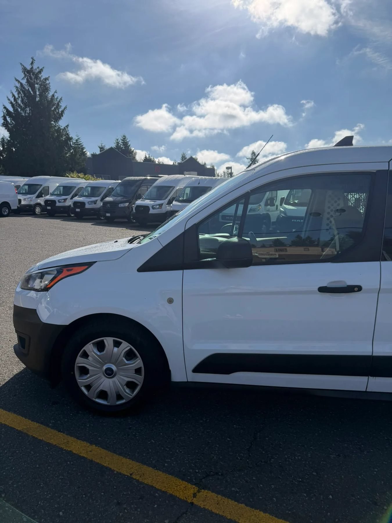 Used 2022 Ford Transit Connect XL FWD image 10