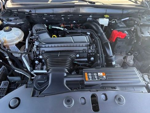 Certified 2024 Lincoln Nautilus Premier w/ Equipment Group 102A image 27