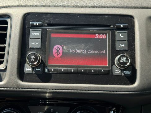 Used 2019 Honda HR-V LX image 22