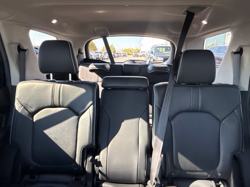 Used 2025 Honda Pilot Elite image 20