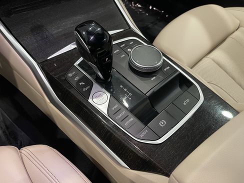 Certified 2023 BMW 430i xDrive Convertible w/ Premium Package image 18