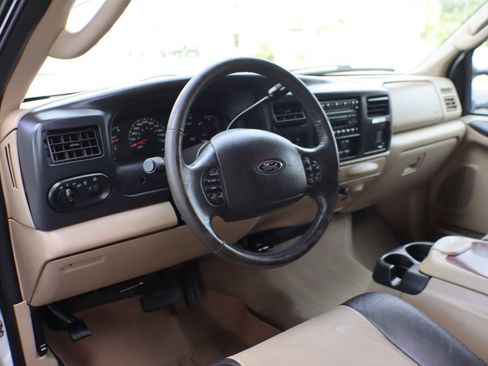 Used 2005 Ford Excursion Eddie Bauer AWD/4WD image 15