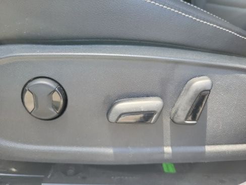 Used 2024 Volkswagen Jetta SE FWD image 20