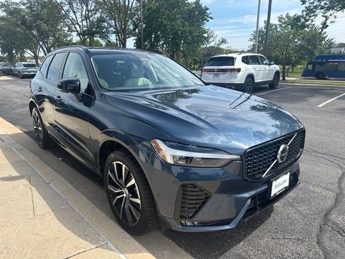 Used 2023 Volvo XC60 B5 Plus w/ Climate Package AWD/4WD image 8