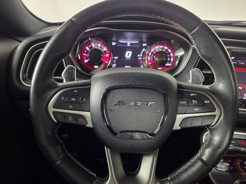 Used 2016 Dodge Challenger SRT Hellcat RWD image 16