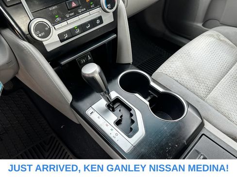 Used 2014 Toyota Camry LE FWD image 10