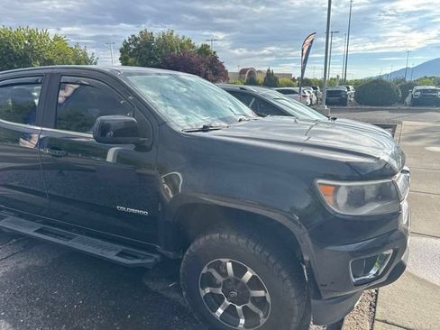 Used 2018 Chevrolet Colorado LT AWD/4WD image 2