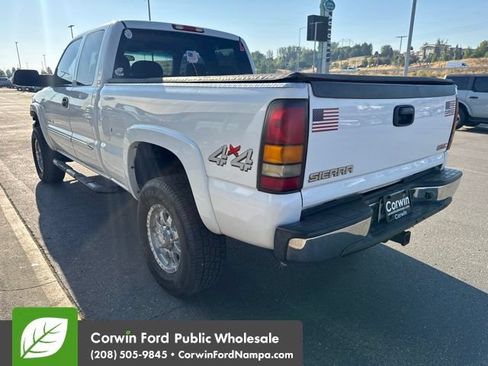 Used 2004 GMC Sierra 2500 SLT AWD/4WD image 4